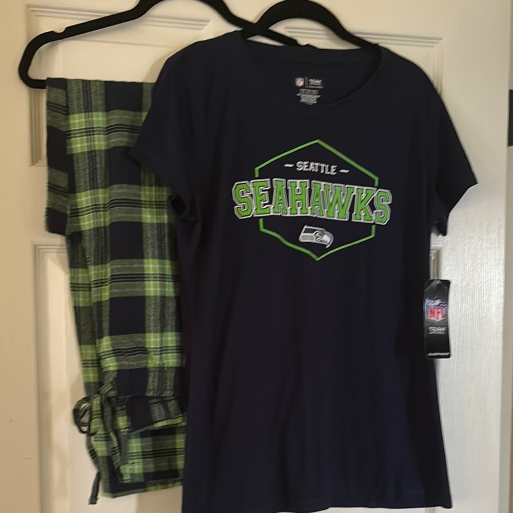 Seattle Seahawks T-Shirt and Plaid Pajama Set size large NFL brand